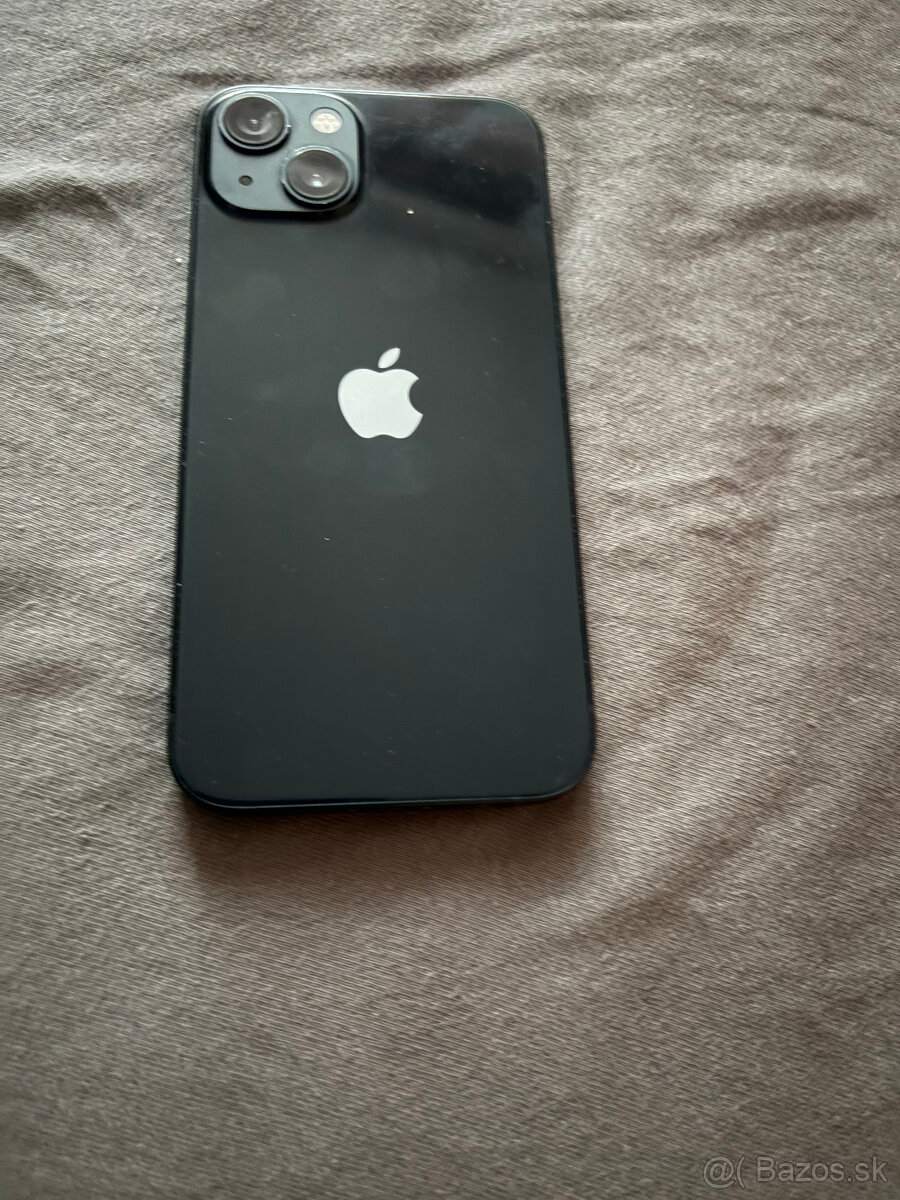Predám iPhone 13