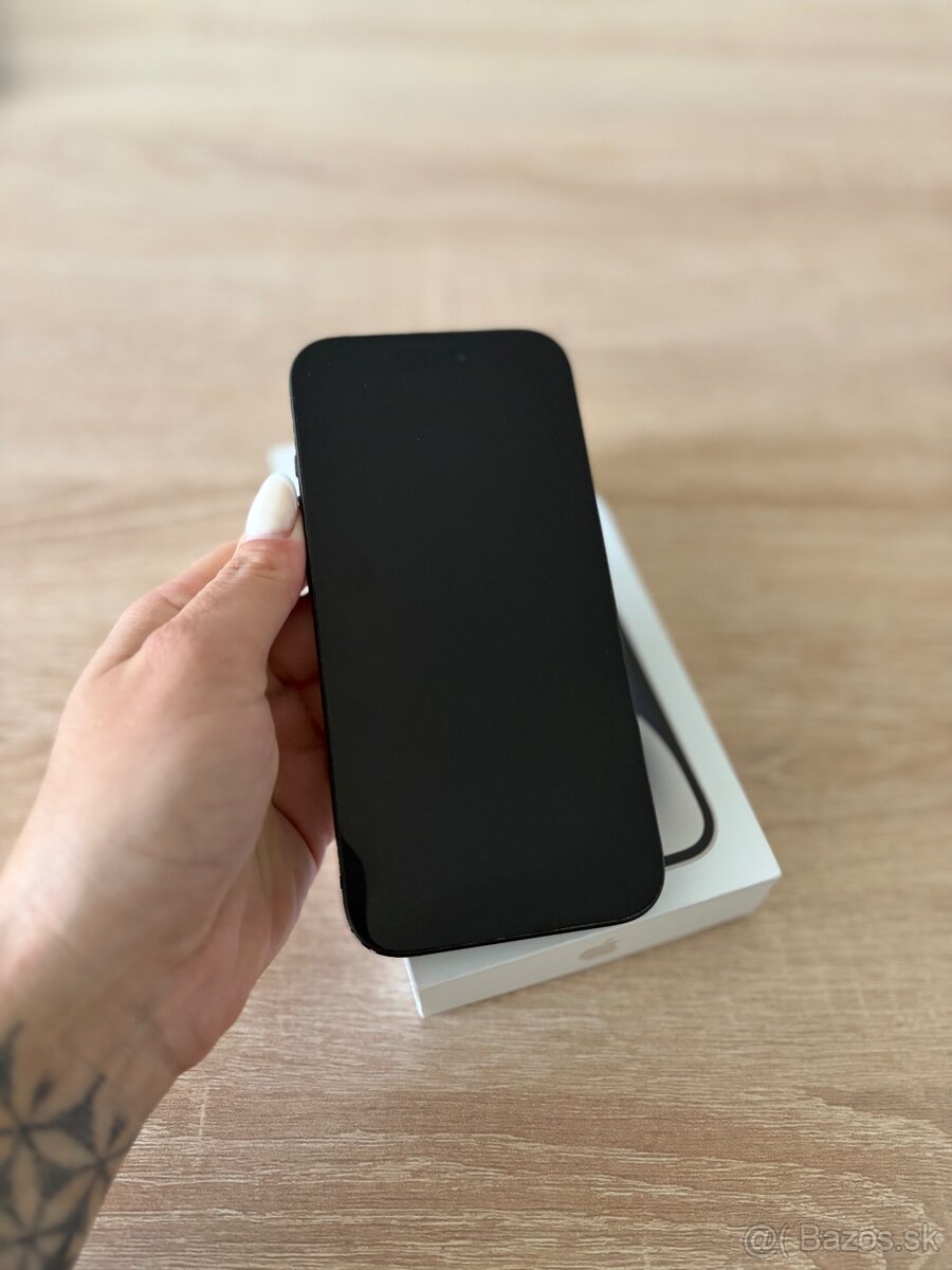 Predám Iphone 15 128GB BLACK v top stave