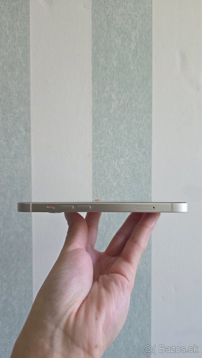 iPhone 14 – hviezdne biely, odhlasený iCloud, FaceID funkčné