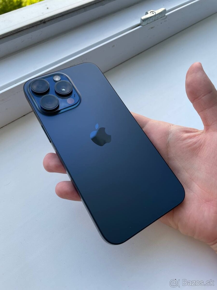 iPhone 15