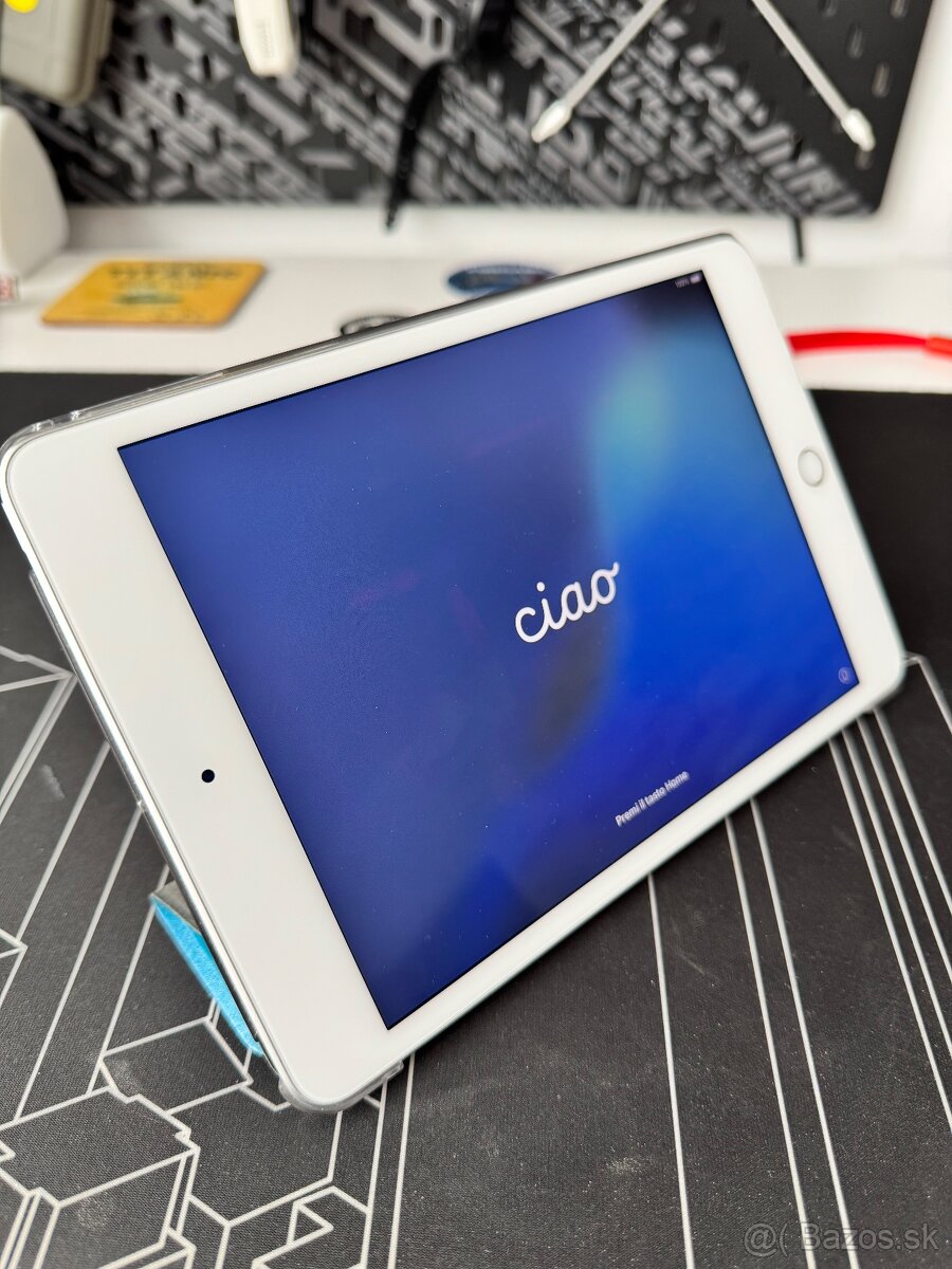 apple ipad mini 5 64GB