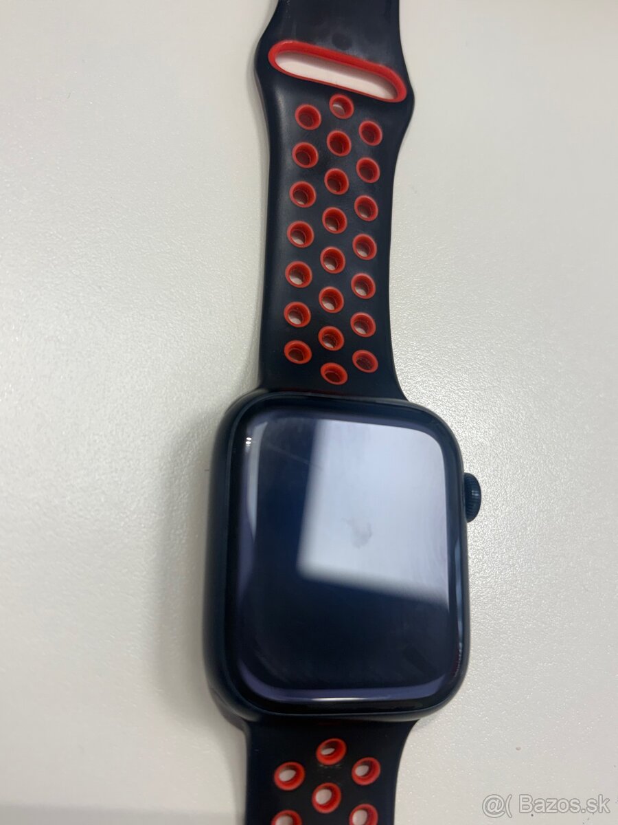 Apple Watch Series 8 45mm – predám
