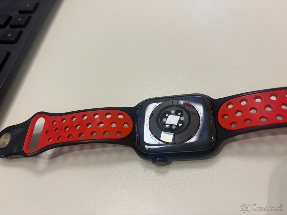 Apple Watch Series 8 45mm – predám