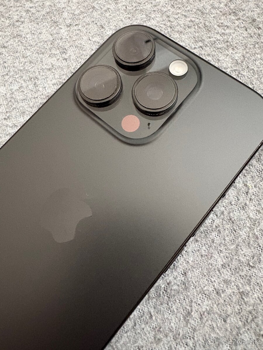 Apple iPhone 16 Pro