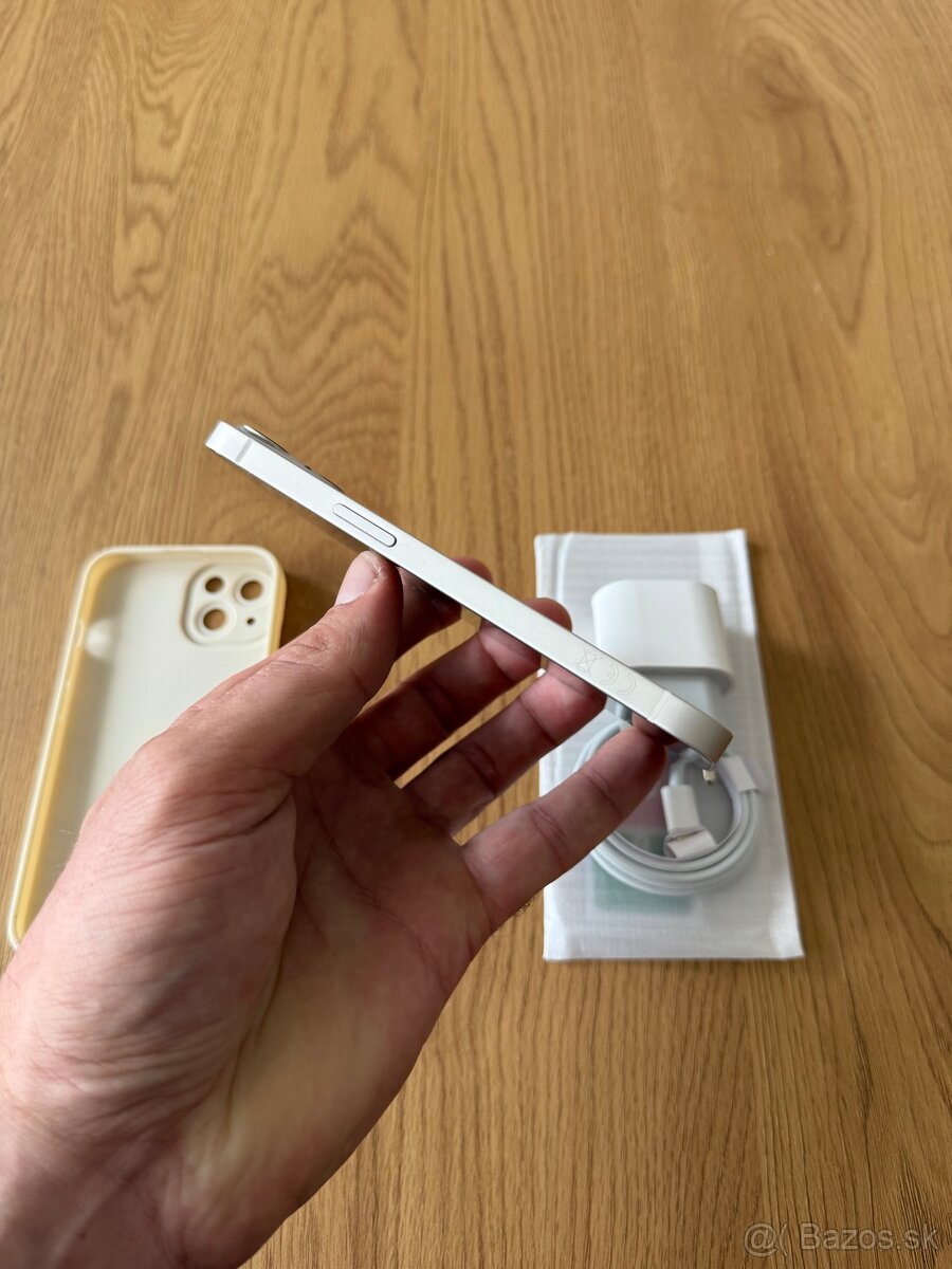 iPhone 13 256 gb Starlight v záruke + príslušenstvo