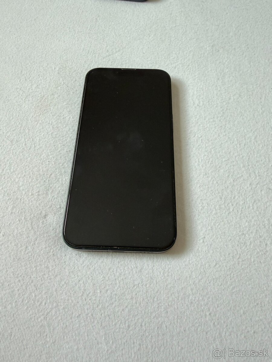 iPhone 13 256 GB 100% vizualny stav