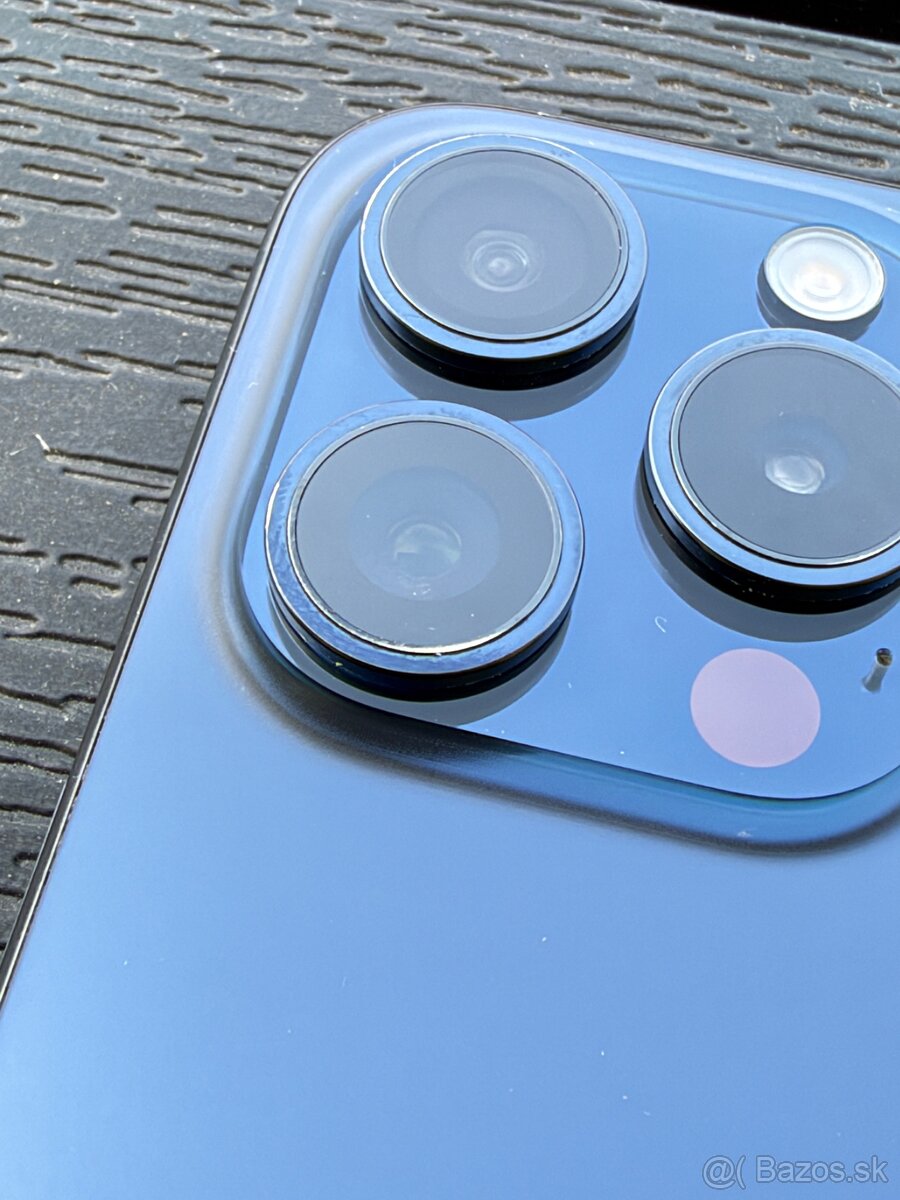 Predám iPhone 15 pro Modrý 128 GB
