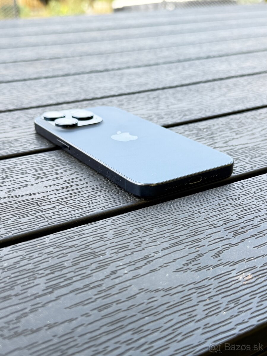 Predám iPhone 15 pro Modrý 128 GB