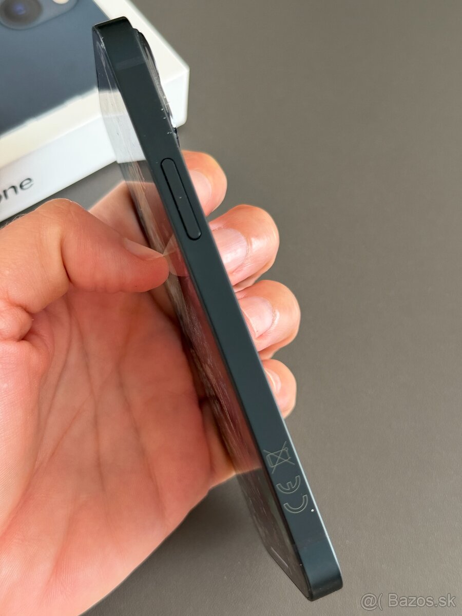 Apple iPhone 13 mini 256 GB Midnight modrá