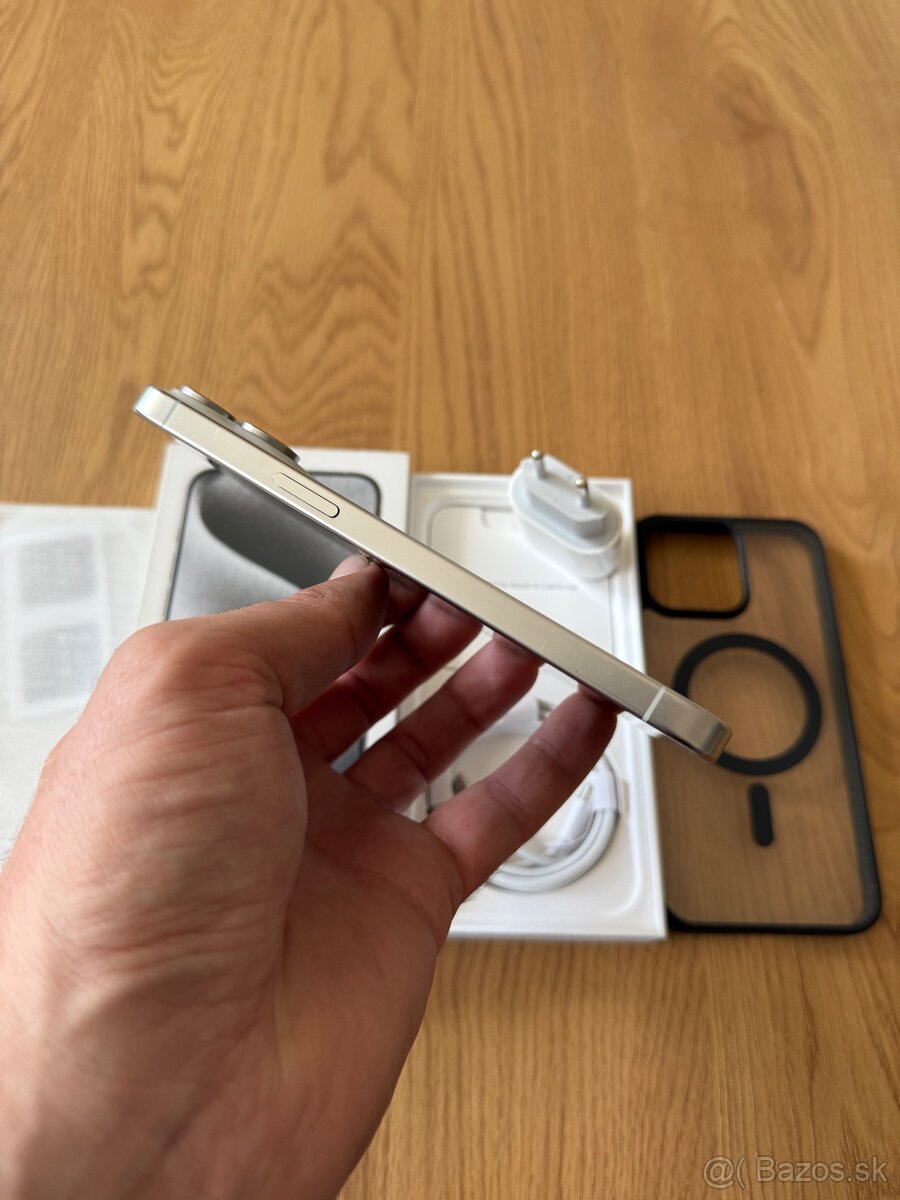 iPhone 15 Pro Max 256 gb White Titanium v záruke