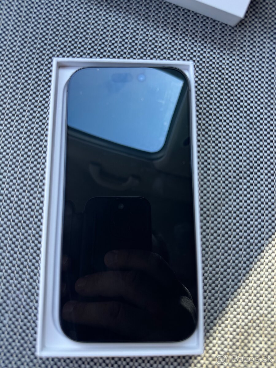 Nový iPhone 16 128GB