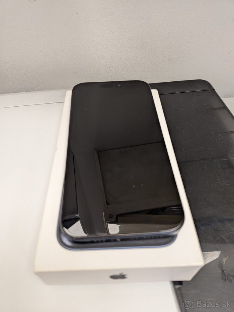 Iphone 15 pro 128gb modry titan
