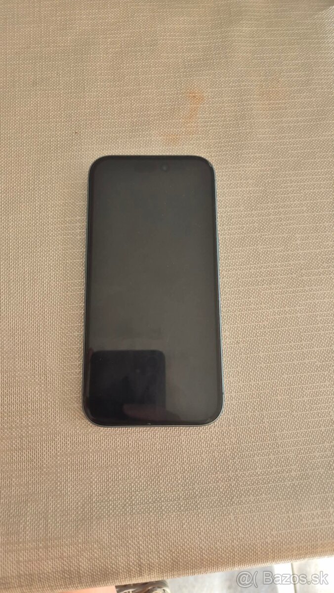 Predám IPhone 16 v záruke