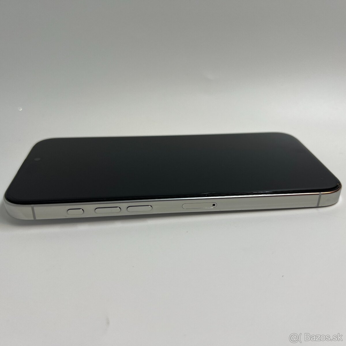 iPhone 16 PRO MAX 256GB WHITE TITANIUM – DOBRÝ STAV – ZÁRUKA