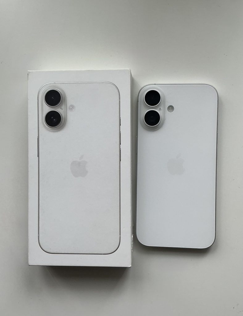 iPhone 16 256GB White